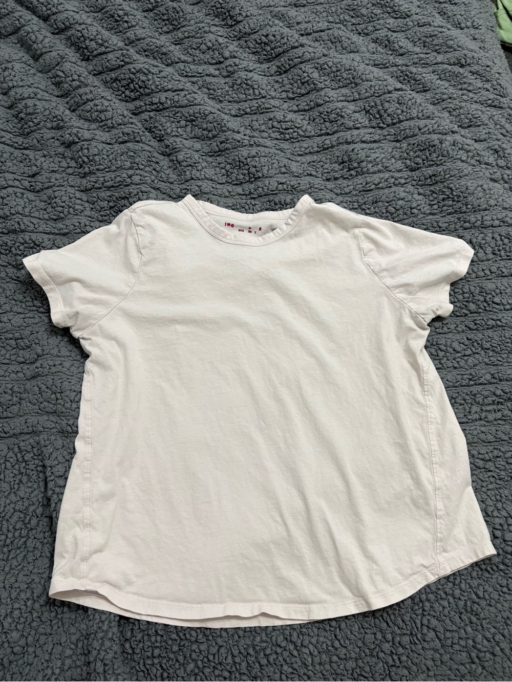 INGRID & ISABEL | 3 Maternity T-Shirts - Picture 7 of 8